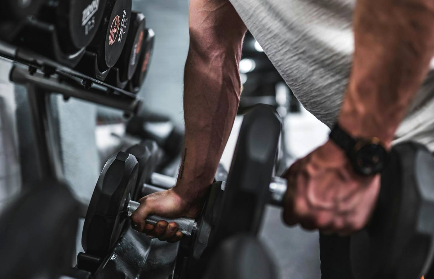 Interiér fitness centra s kvalitním vybavením